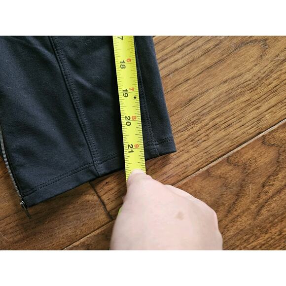 Athleta Metro Ankle Pant Women's Size S NWT Black Athlesure Fitness UPF 50 - Picture 3 of 9